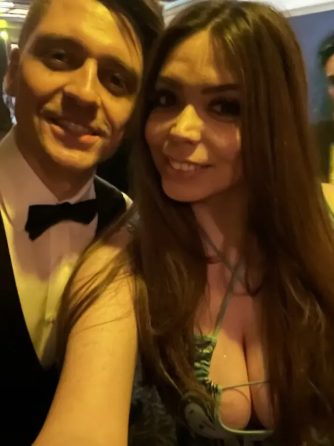 Felix Lengyel aka xqc girlfriend adept twitch streamer